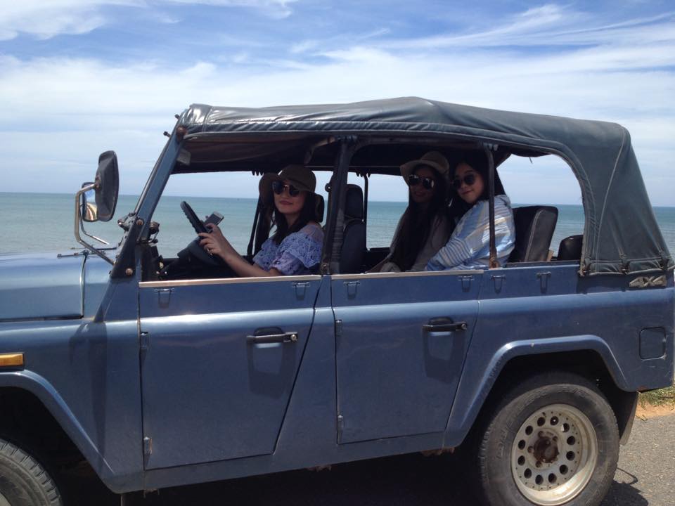 Sand dunes jeep tour Mui Ne - getting around mui ne