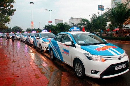 taxi quoc te - getting around mui ne